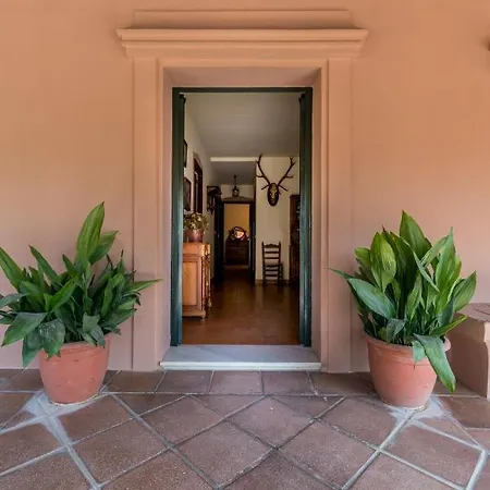 Cortijo El Carmen El Revuelo Holiday home Constantina
